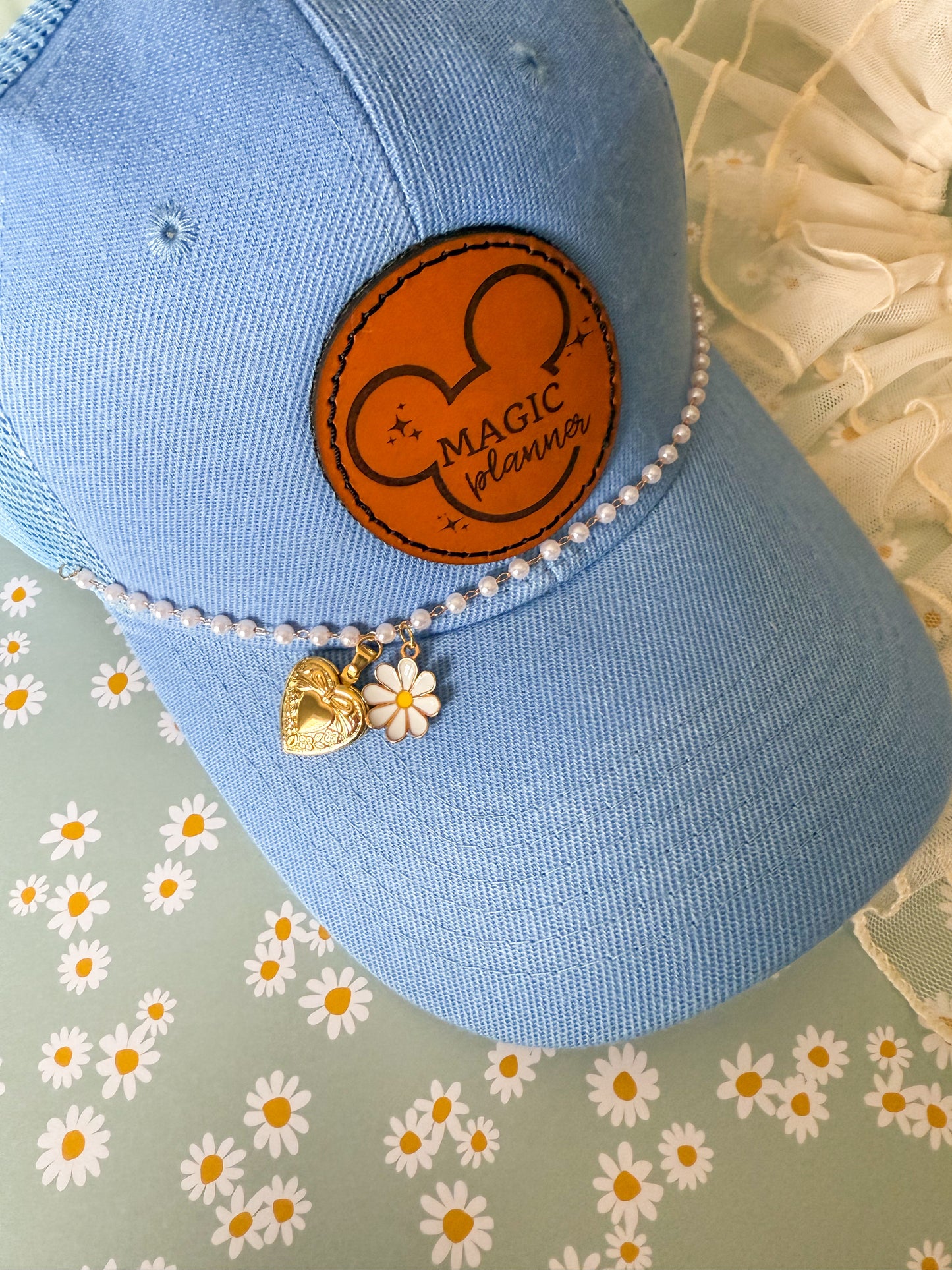 Customizable Magic Hat