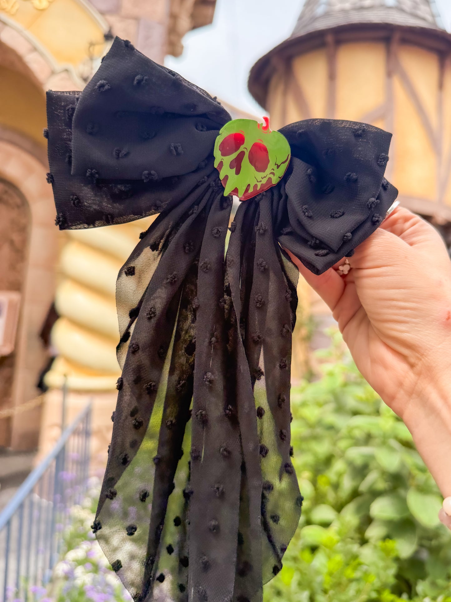 Poison Apple Bow