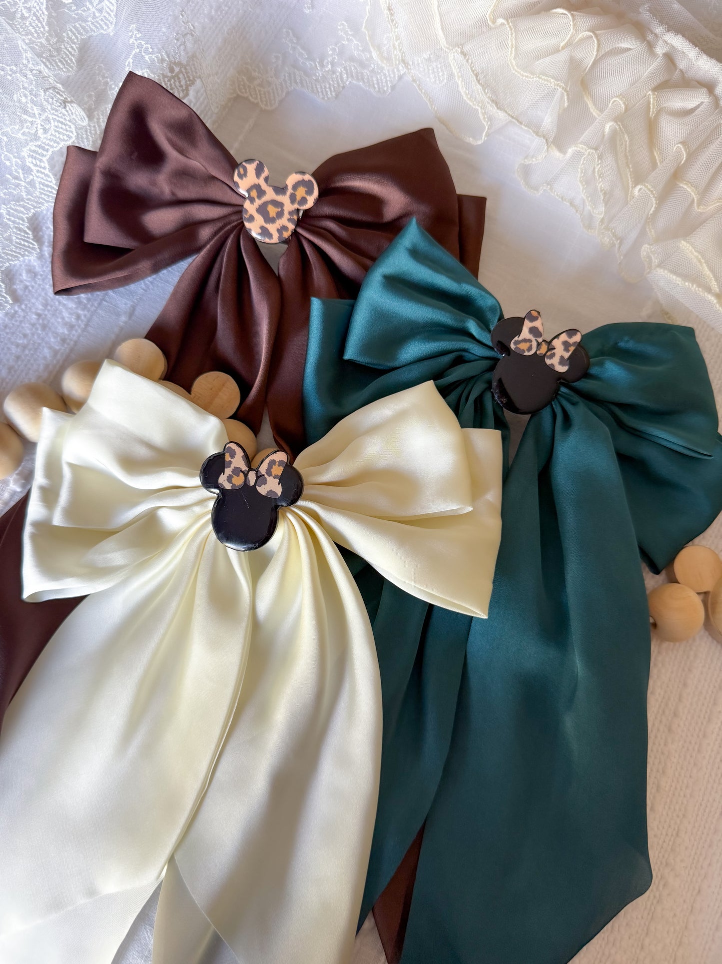 Mouse Safari Bow