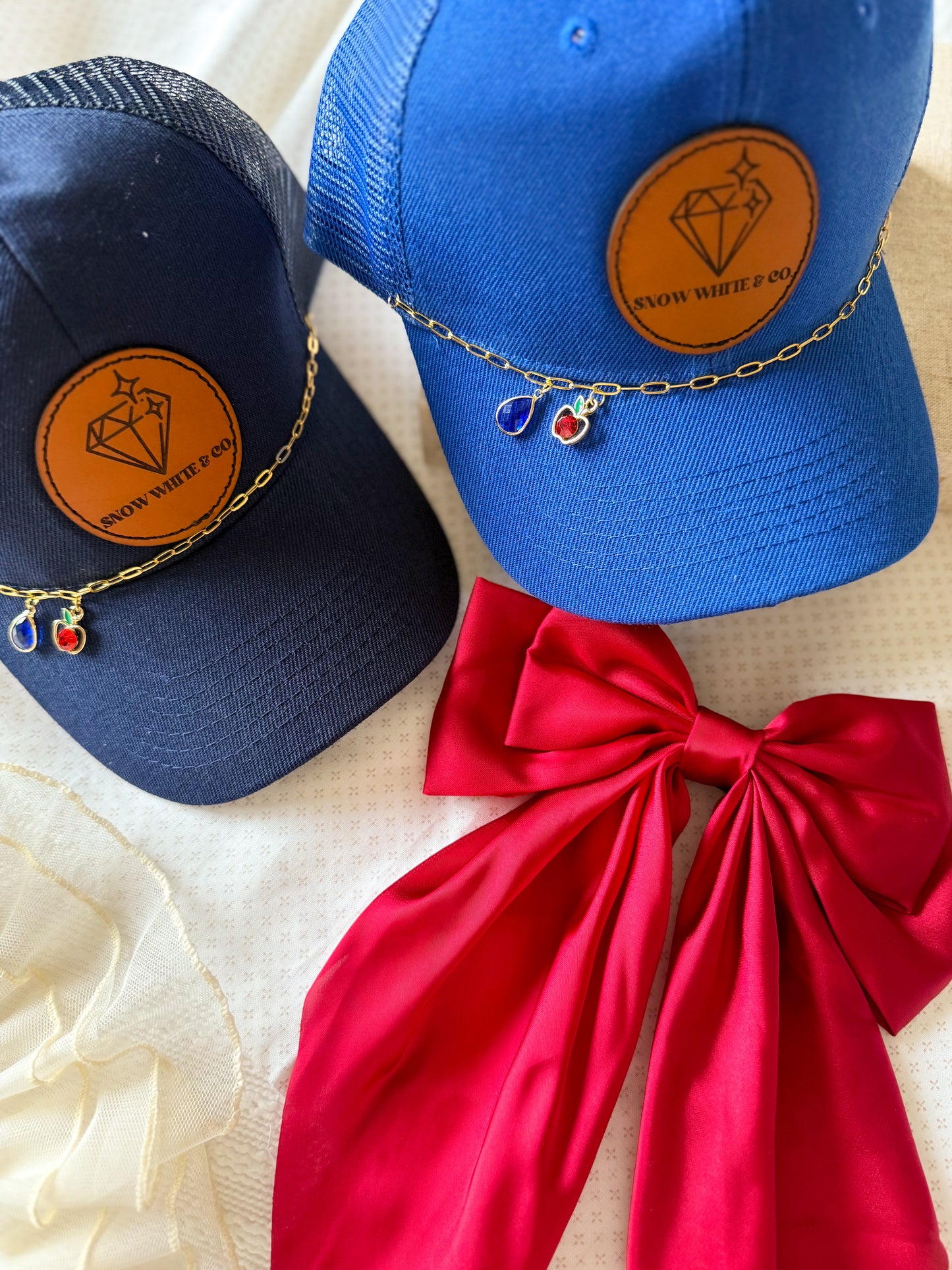 Snow White & Co. Hat